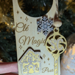 Clé magique du Père Noël en bois doré, écriteau artisanal à suspendre pour maison sans cheminée, création faite main à Lille.